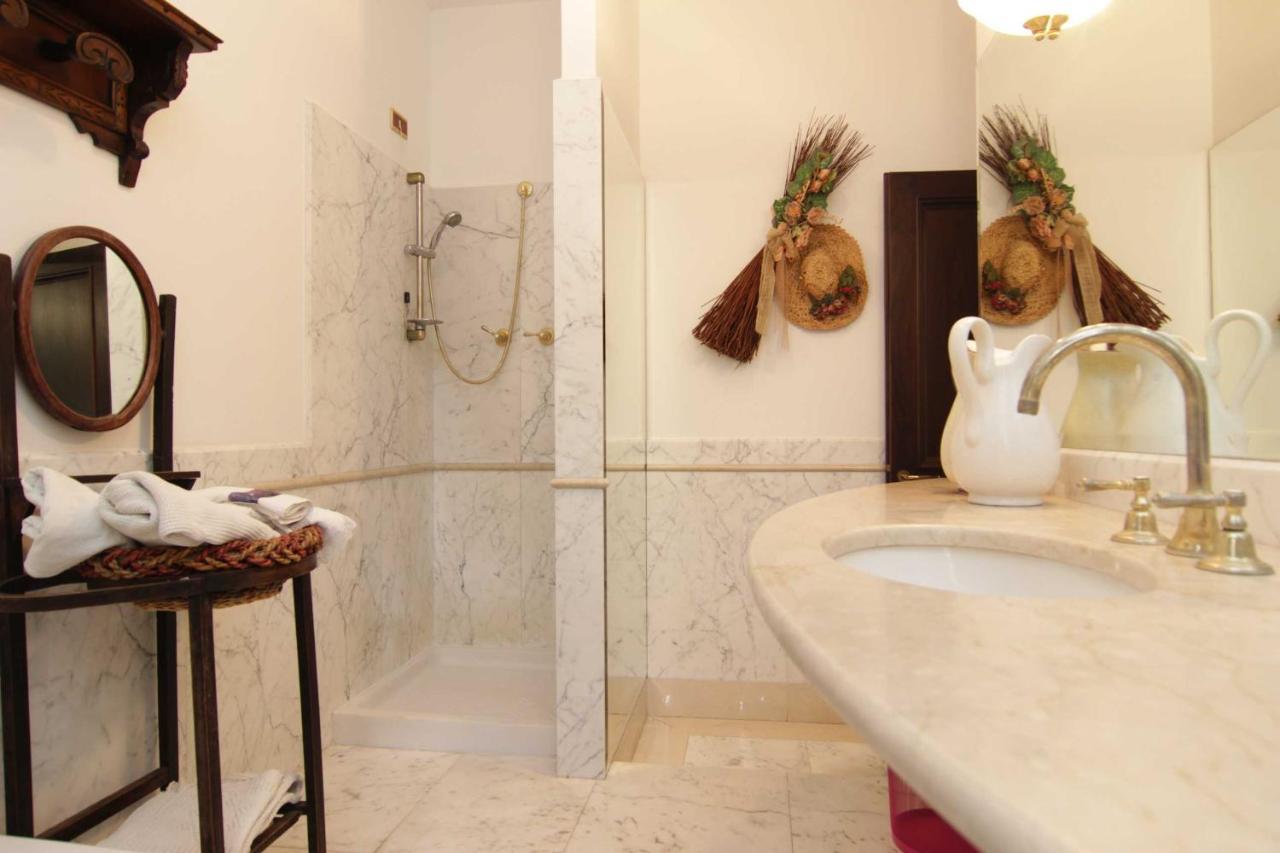 L'Arrocco Bed&Breakfast Marina Di Carrara Exterior foto